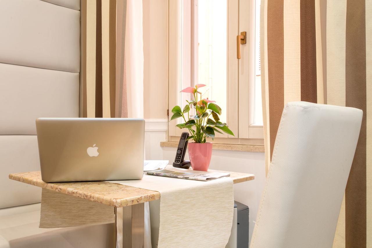 La Foresteria Luxury Suites Рим Екстериор снимка